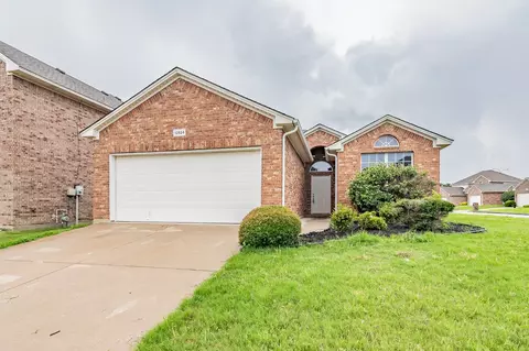 12524 Cottageville Ln, Fort Worth, TX 76244