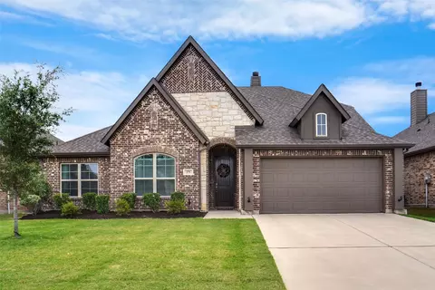 275 Paluxy St, Burleson, TX 76028