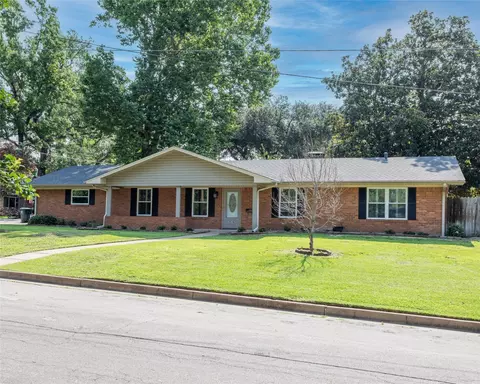2516 S Fleishel Ave, Tyler, TX 75701