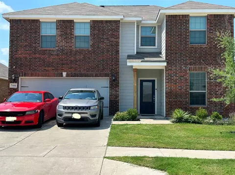 7444 Pleasant Oaks St, Fort Worth, TX 76120