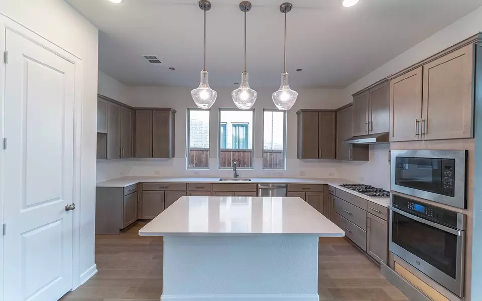 Kitchen - 1855 Navarre Way, Heath, TX 75032 photo 1 of 2