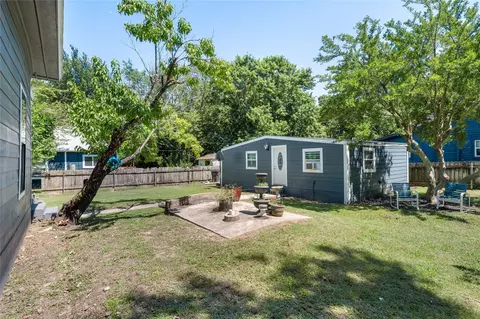 500 E Gandy St, Denison, TX 75021 photo 2