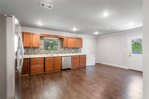 500 E Gandy St, Denison, TX 75021 photo 9