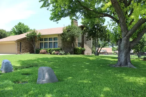 131 Sandra Palmer St, Stephenville, TX 76401
