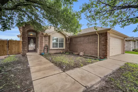 3417 Newgate St, Midlothian, TX 76065