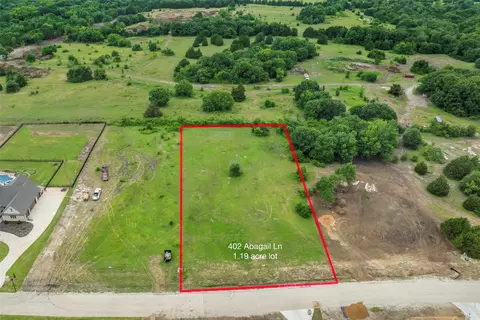 402 Abagail Ln, Van Alstyne, TX 75495