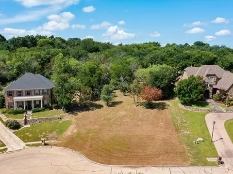 2410 Creekwood Dr, Cedar Hill, TX 75104