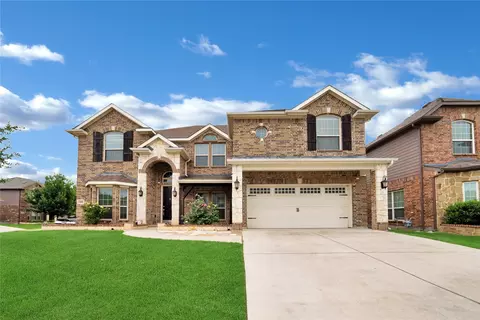 9801 Yellow Cup Dr, Fort Worth, TX 76177