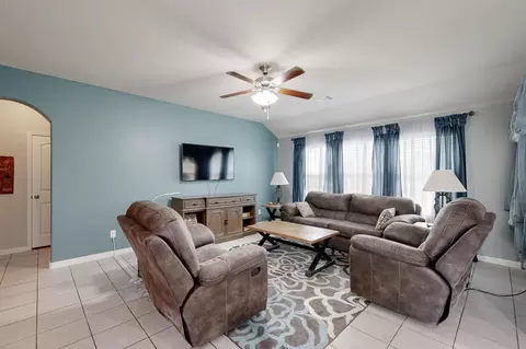 Living - 4016 Bear Brook Dr, Lancaster, TX 75146 photo 1 of 4
