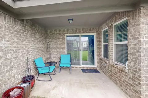 Exterior - 4016 Bear Brook Dr, Lancaster, TX 75146 photo 3 of 6
