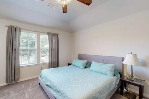 Bedroom - 4016 Bear Brook Dr, Lancaster, TX 75146 photo 4 of 7