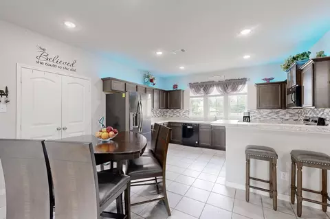 Kitchen - 4016 Bear Brook Dr, Lancaster, TX 75146 photo 1 of 5
