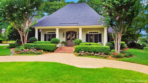 1002 N Pointe Cir, Shreveport, LA 71106
