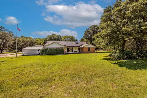 801 Percifield Trl, Alvarado, TX 76009