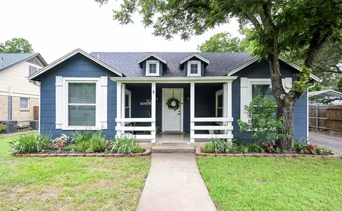 304 Bellevue Dr, Cleburne, TX 76033