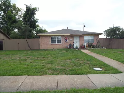 1000 Glenn Cir, Mesquite, TX 75149