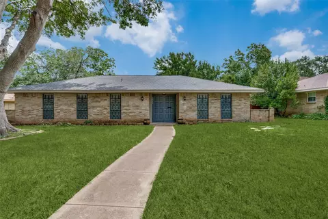 3924 Oak Arbor Dr, Dallas, TX 75233