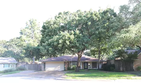 1120 Wentwood Dr, Irving, TX 75061
