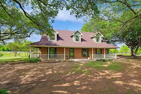 485 Becky Ln, Waxahachie, TX 75165