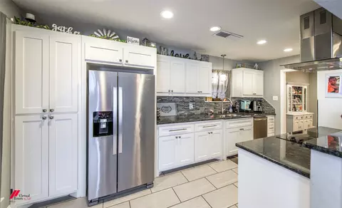 106 Napoleon Dr, Shreveport, LA 71115