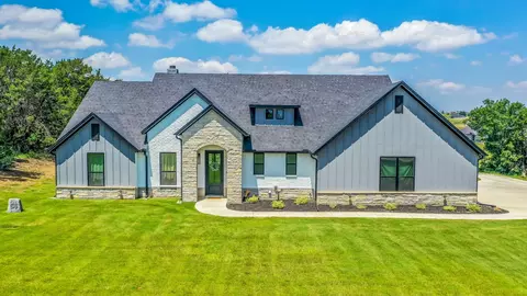 304 Aviara Ct, Poolville, TX 76487