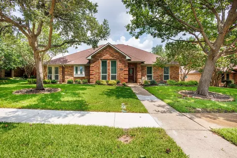 2904 Redwood Dr, Carrollton, TX 75007