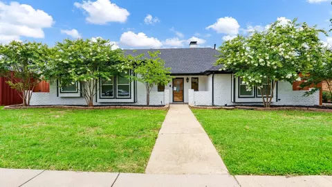 2233 Southern Cir, Carrollton, TX 75006