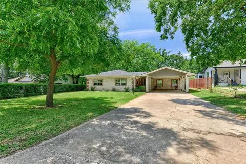 1707 Woodlawn Blvd, Denison, TX 75020