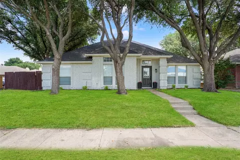 6112 Ethridge Dr, The Colony, TX 75056