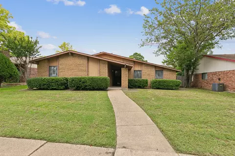 2925 Housley Dr, Dallas, TX 75228