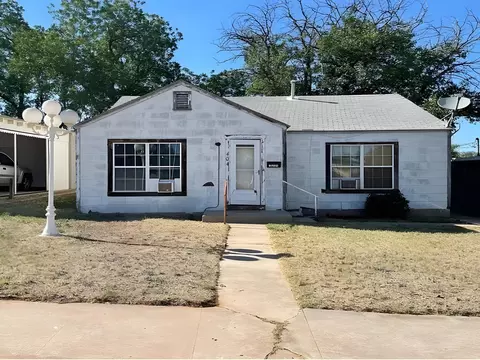 404 W Colorado Ave, Sweetwater, TX 79556