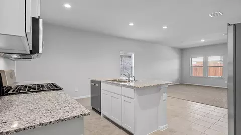 175 Greengate Dr, Boyd, TX 76023 photo 6