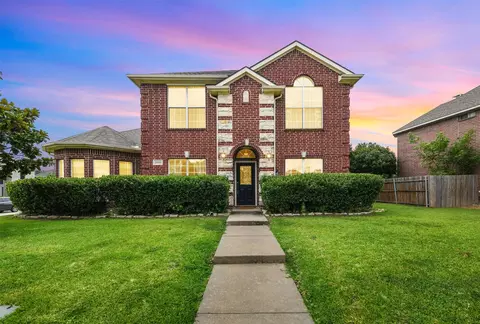 2000 Biscayne Dr, Lewisville, TX 75067