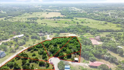 105 Valley View Ct, Springtown, TX 76082