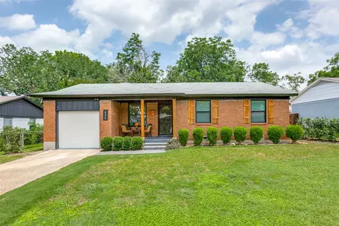 420 Vernet St, Richardson, TX 75080