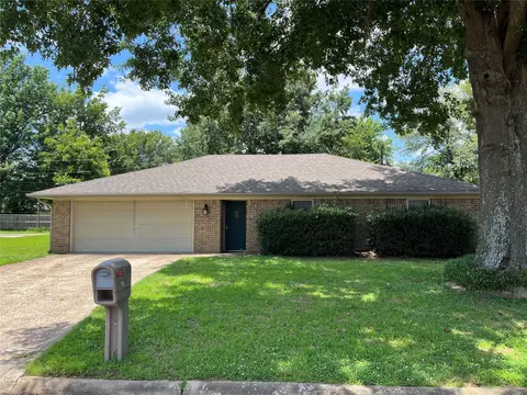 705 NE 34th, Paris, TX 75460