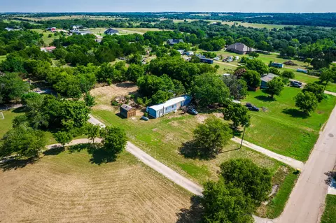 3140 Hidalgo Rd, Waxahachie, TX 75167