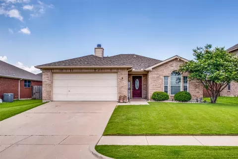 2007 Ridgeview Ct, Sanger, TX 76266