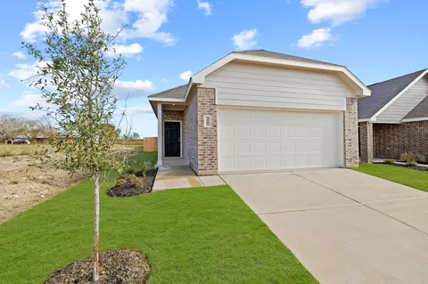3906 Kings Dr, Ennis, TX 75119
