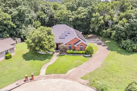 1132 Crestwood Ct, Desoto, TX 75115