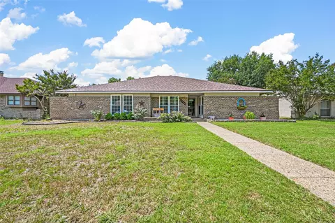 1506 Meadow Glen St, Richardson, TX 75081