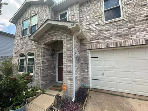 2305 Live Oak Dr, Little Elm, TX 75068