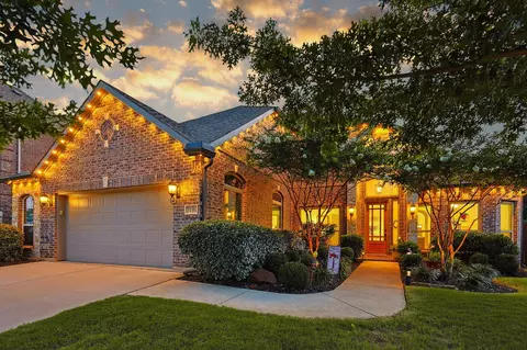3101 Dawn Oaks Dr, Denton, TX 76208