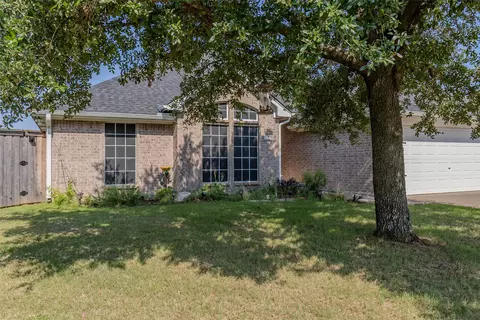 741 Snapper Dr, Burleson, TX 76028