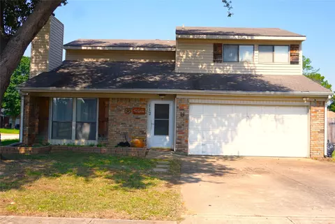 112 Clove Ln, Euless, TX 76039