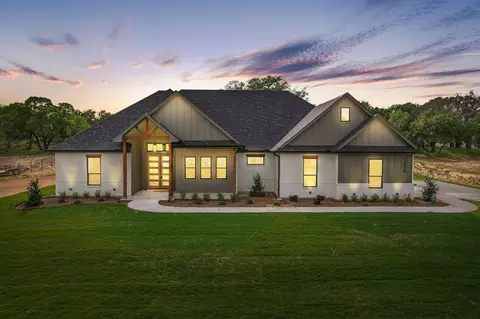 1038 Meadow Wood Ter, Azle, TX 76020
