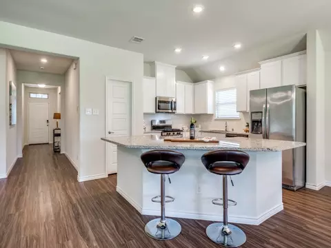 800 Monarch Ln, Celina, TX 75009
