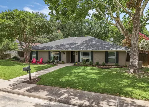 6818 Truxton Dr, Dallas, TX 75231