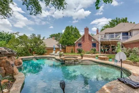 6509 Barclay Ln, Garland, TX 75044