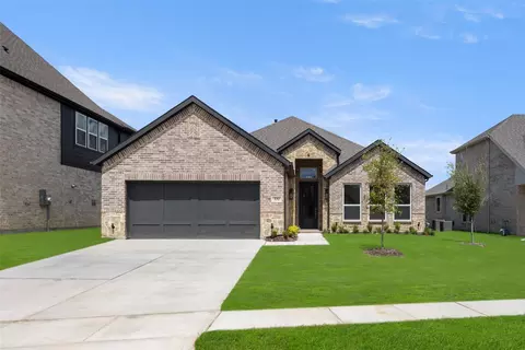 332 Loretta Ln, Burleson, TX 76028